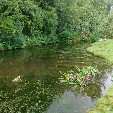 Squirrel Lodge At Owlet Hideaway - With Hot Tub, Near York Exterior photo